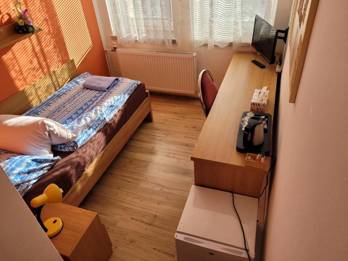 Hotel Gol Prostějov Екстериор снимка