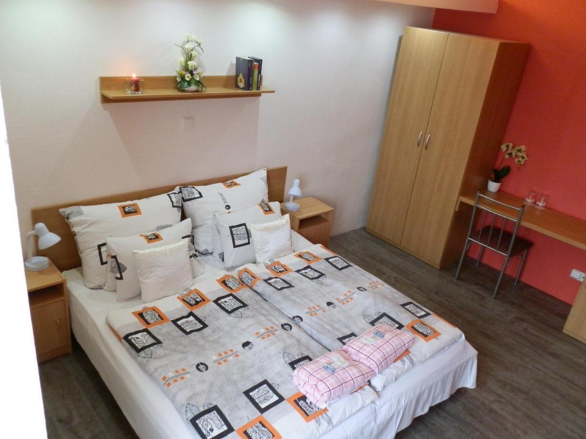 Hotel Gol Prostějov Екстериор снимка