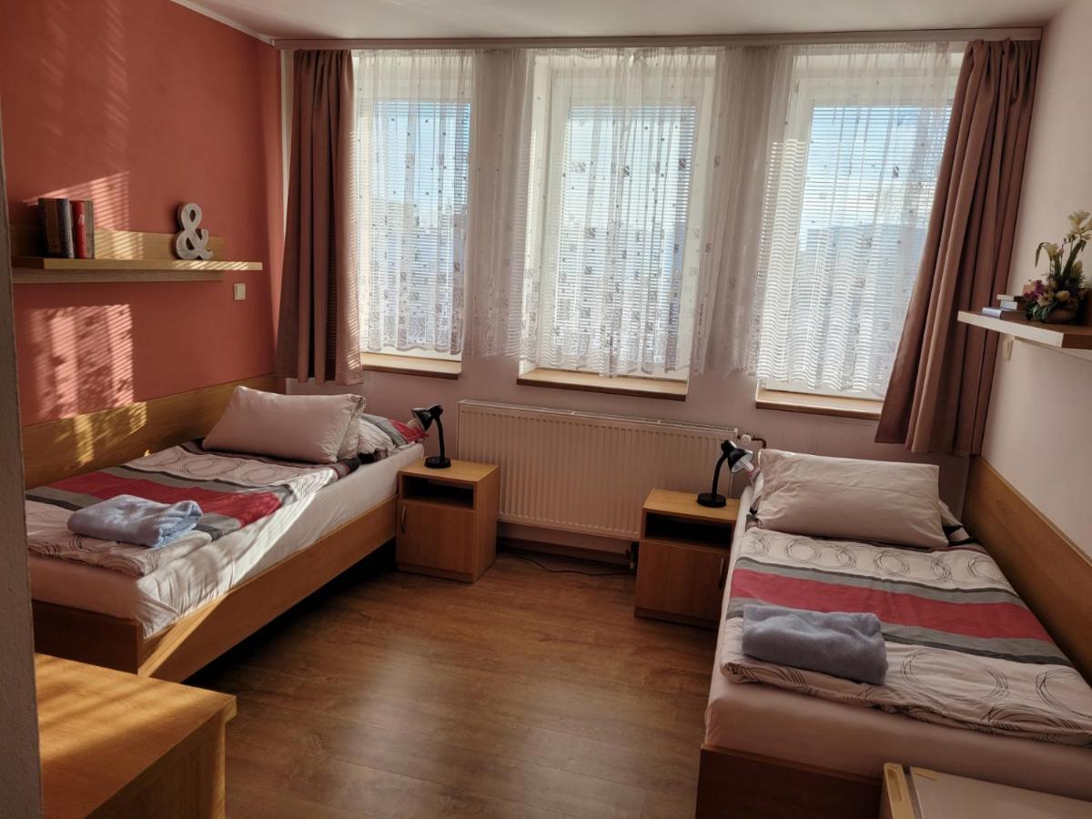 Hotel Gol Prostějov Екстериор снимка