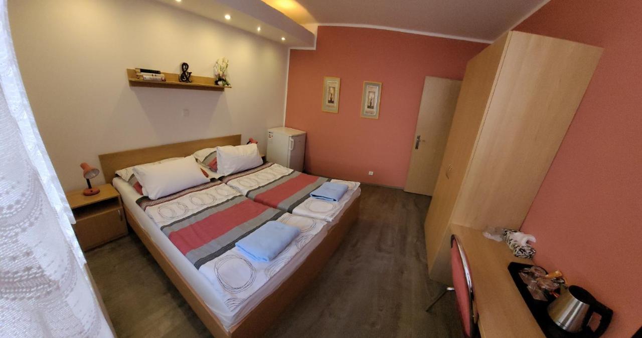 Hotel Gol Prostějov Екстериор снимка