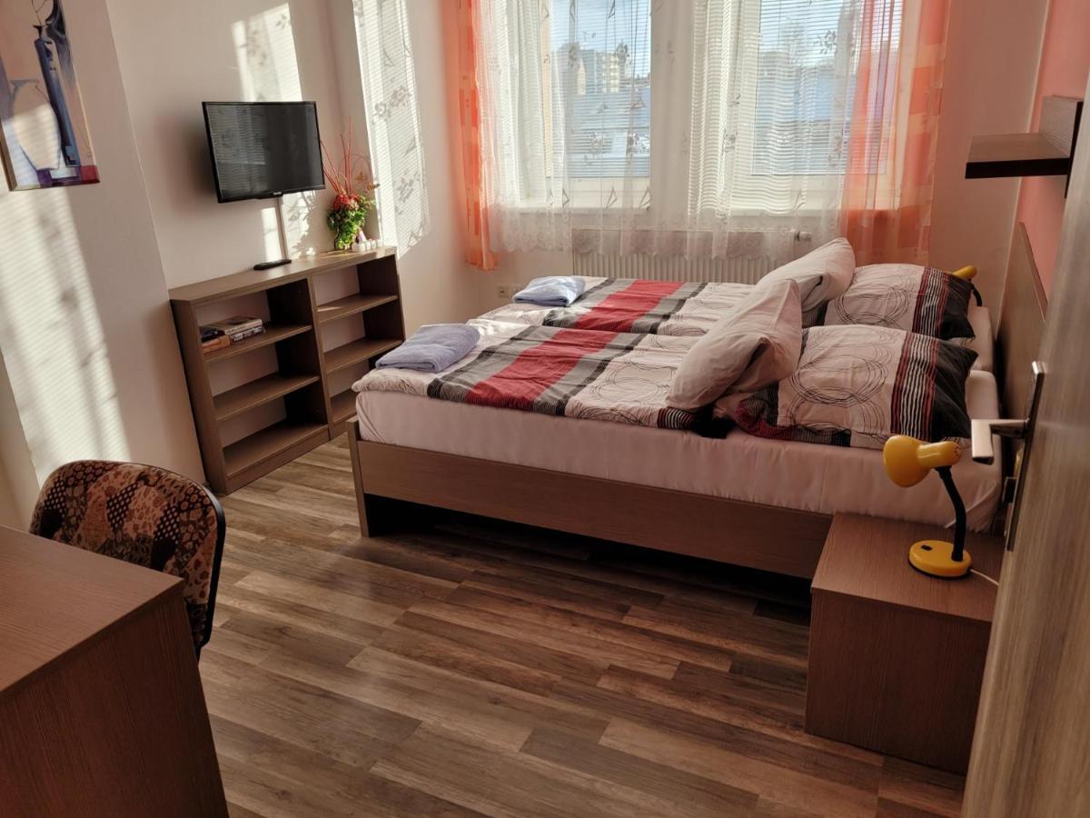 Hotel Gol Prostějov Екстериор снимка