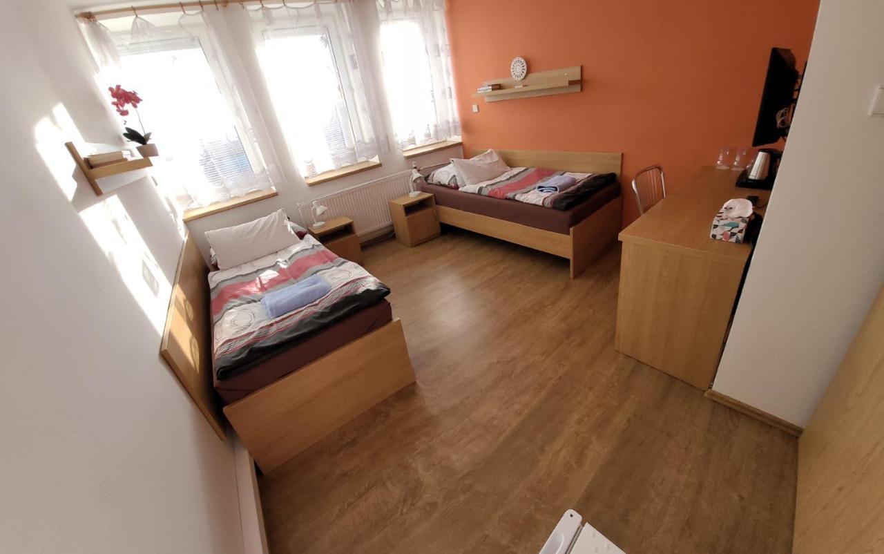 Hotel Gol Prostějov Екстериор снимка