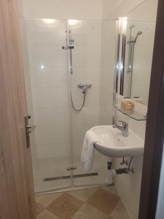 Hotel Gol Prostějov Екстериор снимка